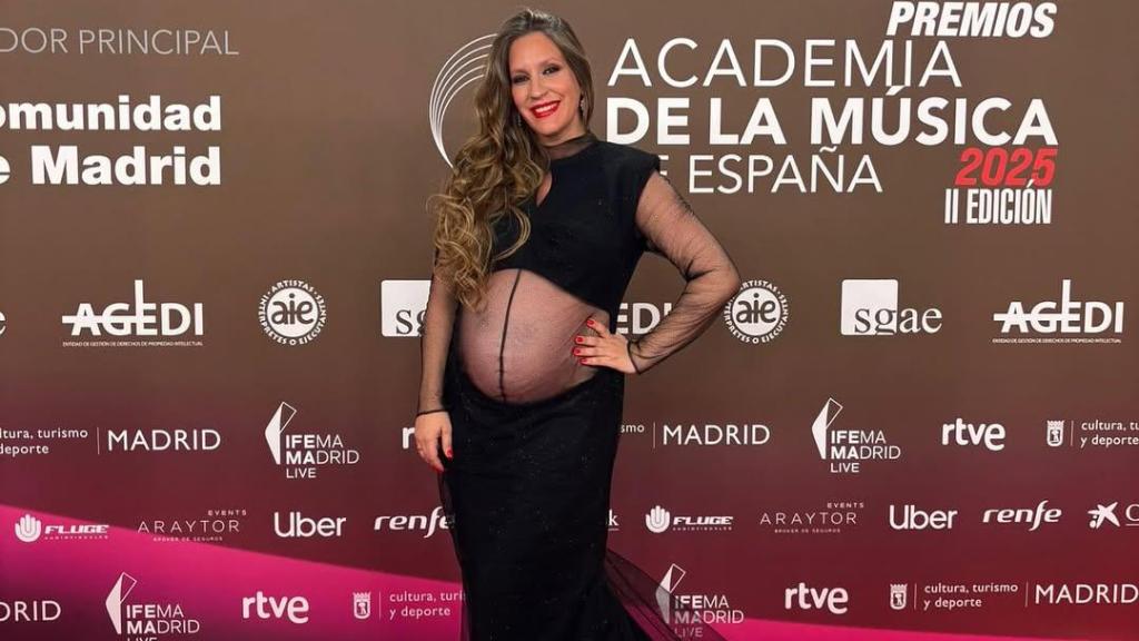 María Toledo en la alfombra roja de los Premios de la Academia de la Música.