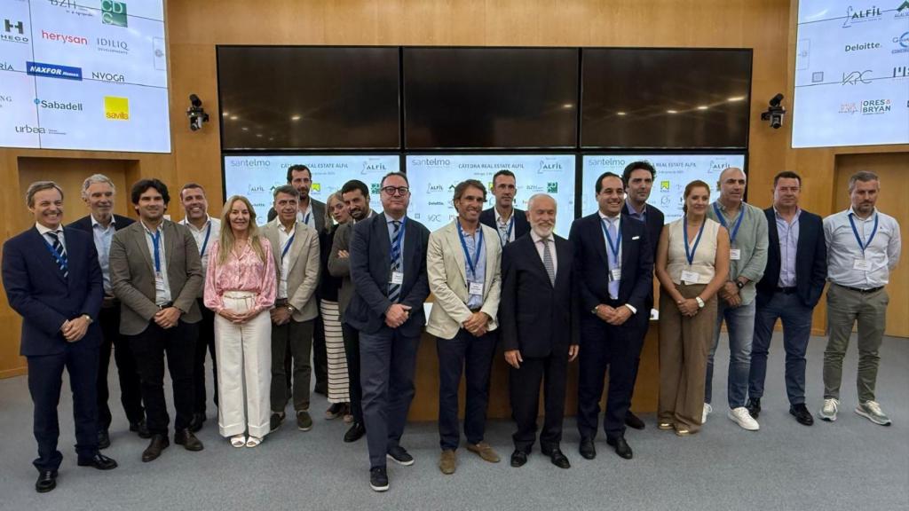Participantes de la Cátedra Real Estate Alfil de San Telmo Business School.
