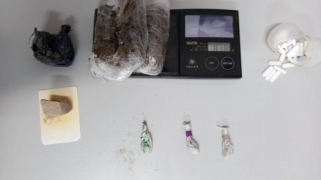 Droga incautada al vecino de Tarazona.