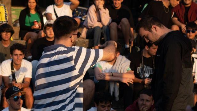 Batalla de rap en las gradas del Toys, en Vigo
