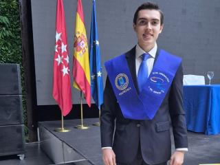 Antonio Tabanera, le joven que ha obtenido 50 matrículas entre la carrera y el máster.