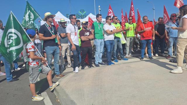 Huelga de los trabajadores de Fertiberia.