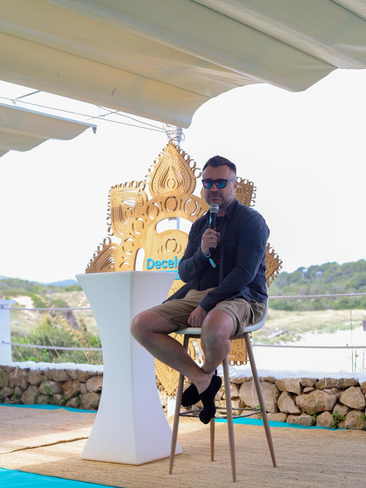 Philippe Gelis, CEO de Kantox, en otra imagen durante su conferencia en Decelera Menorca 2025.