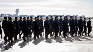 Militares españoles en un acto de conmemoración.