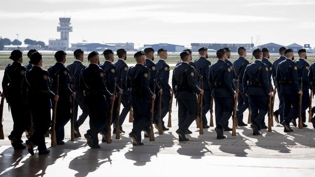 Militares en un desfile.