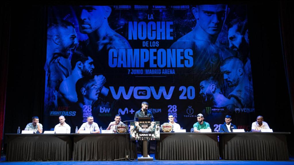 Ilia Topuria, en el centro, y los peleadores de los cuatro combates titulares en WOW 20