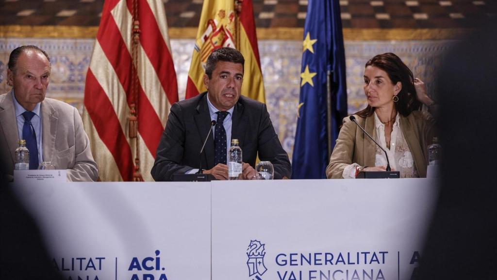 El president de la Generalitat Valenciana, Carlos Mazón, durante una reunión con los proveedores de la Administración valenciana. Rober Solsona / Europa Press