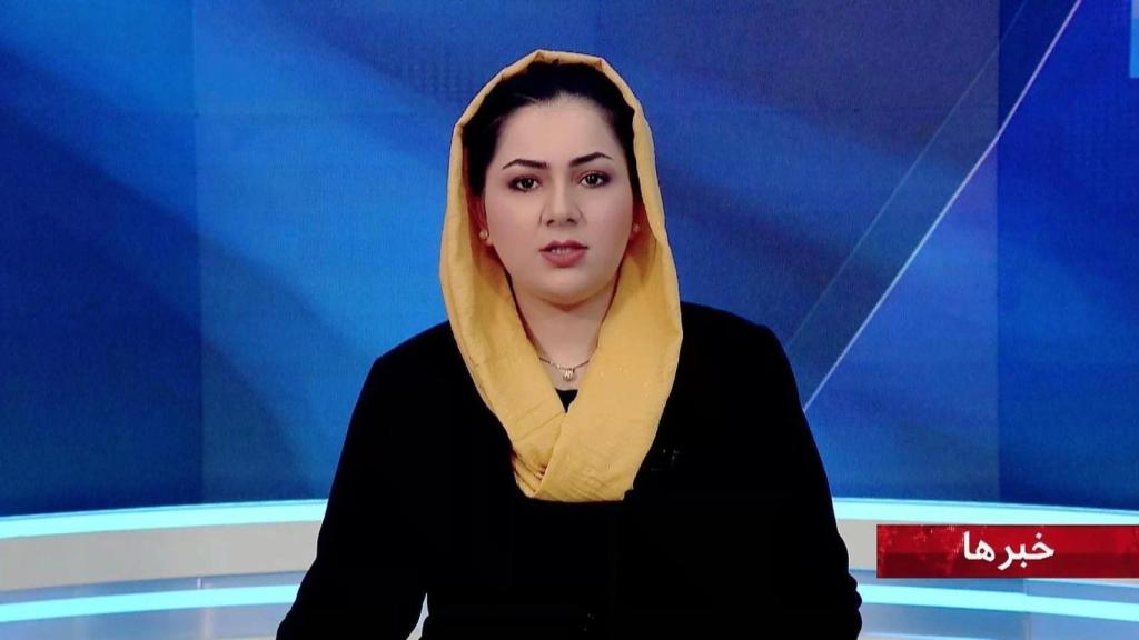 Khadija Amin presentaba el informativo matinal en la televisión nacional de Afganistán.