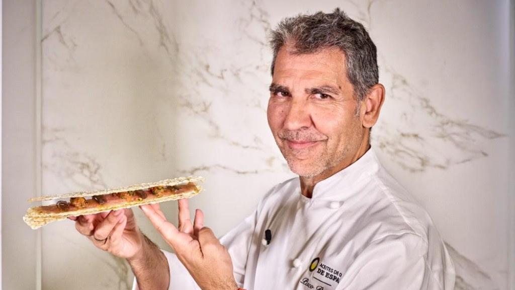 Paco Roncero vuelve con su bocadillo de aceite de oliva que vuelve loca a Aitana: lo lleva hasta en el bolso