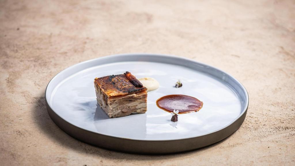 Cochinillo de porc negre, según José María Borrás.