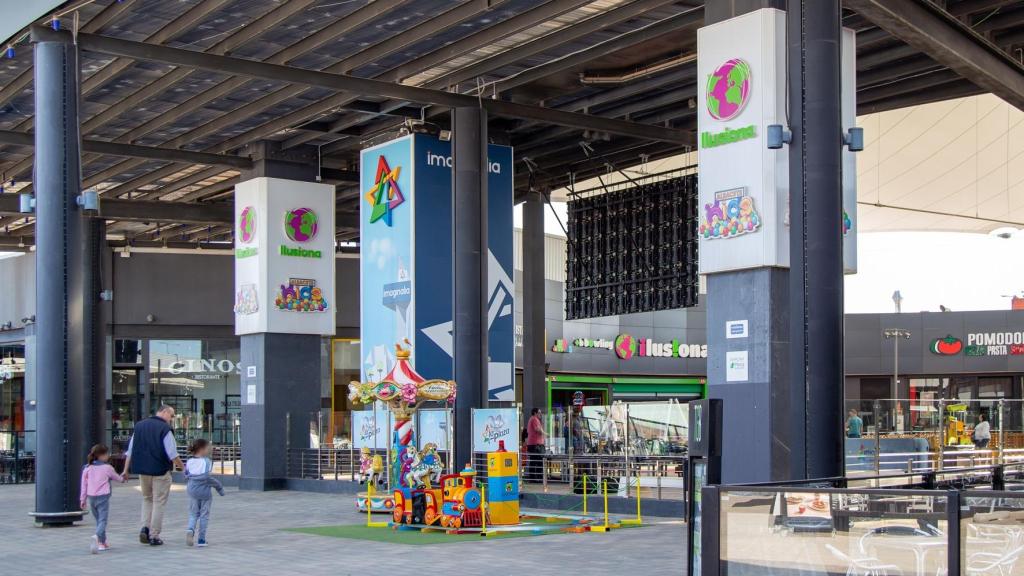 Centro comercial Imaginalia.