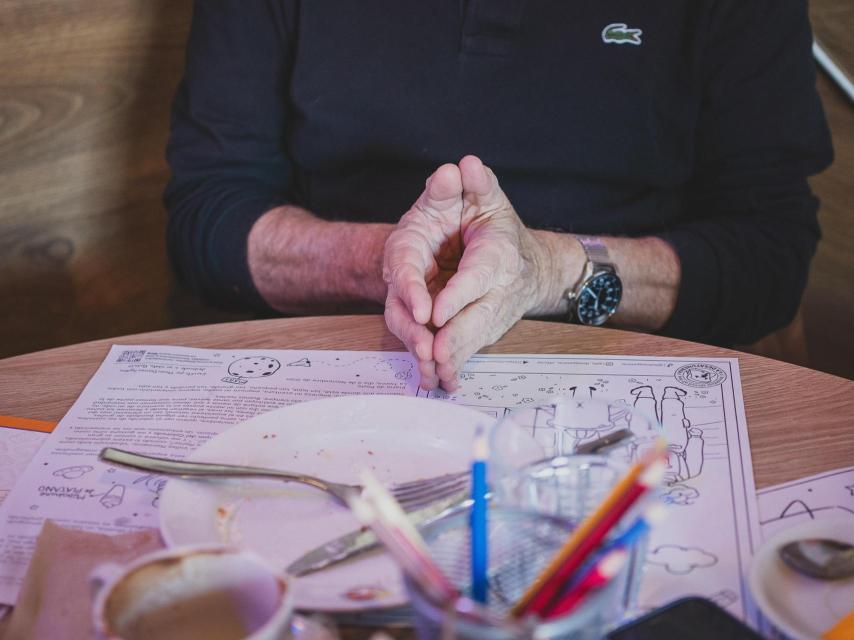 Las manos de Arsuaga.