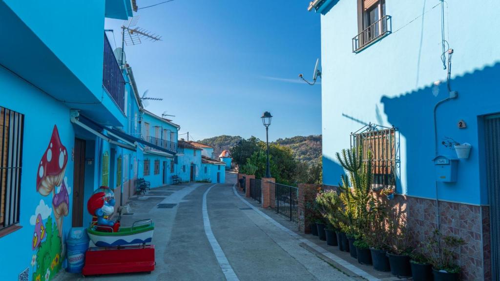 Una de las calles de Júzcar.