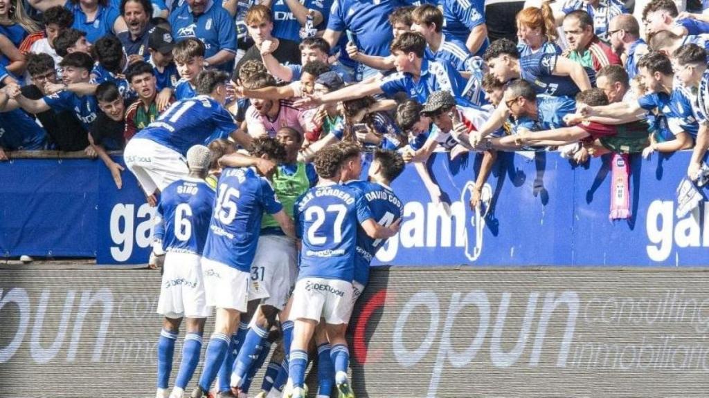 Los jugadores del Oviedo celebran un gol esta temporada.