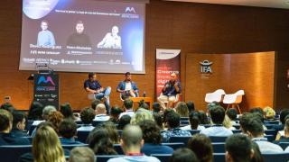 Más de 300 personas asisten al Mediterranean Digital Summit.