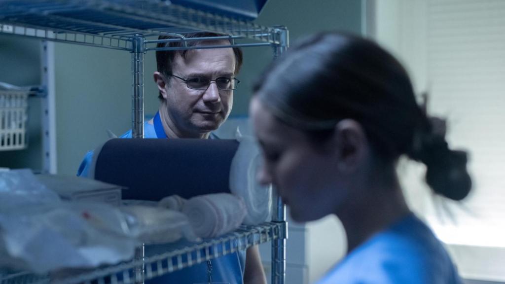 Tristán Ulloa es Salva e Ivana Baquero es Maje en 'La viuda negra'.