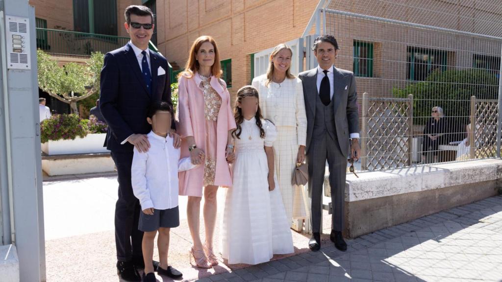 Olivia de Borbón ha recordado con cariño a su padre en la comunión de su hija Flavia.