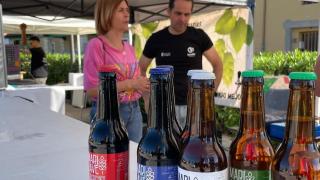 La primera jornada de 'Amor a primera birra' en el municipio segoviano de Abades, este sábado