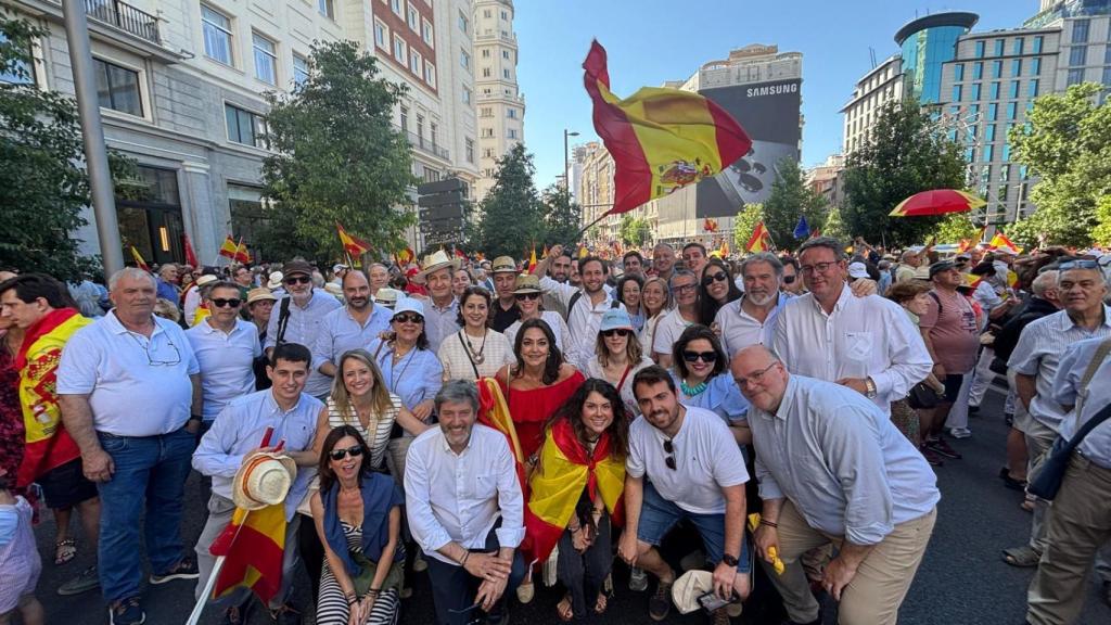 Miembros del PP Aragón en la manifestación