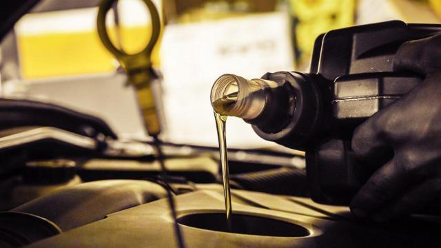 ⁠Ni aceite sintético ni filtros de alto rendimiento: esta modificación optimiza tu coche y reduce los gastos