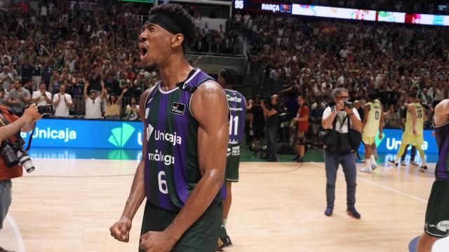 Kameron Taylor celebra la victoria contra el FC Barcelona en los cuartos de final de la ACB,