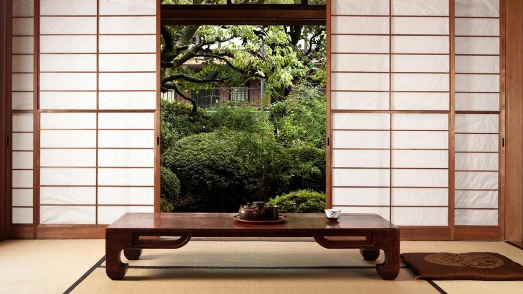 Interior de una casa tradicional en Oriente.