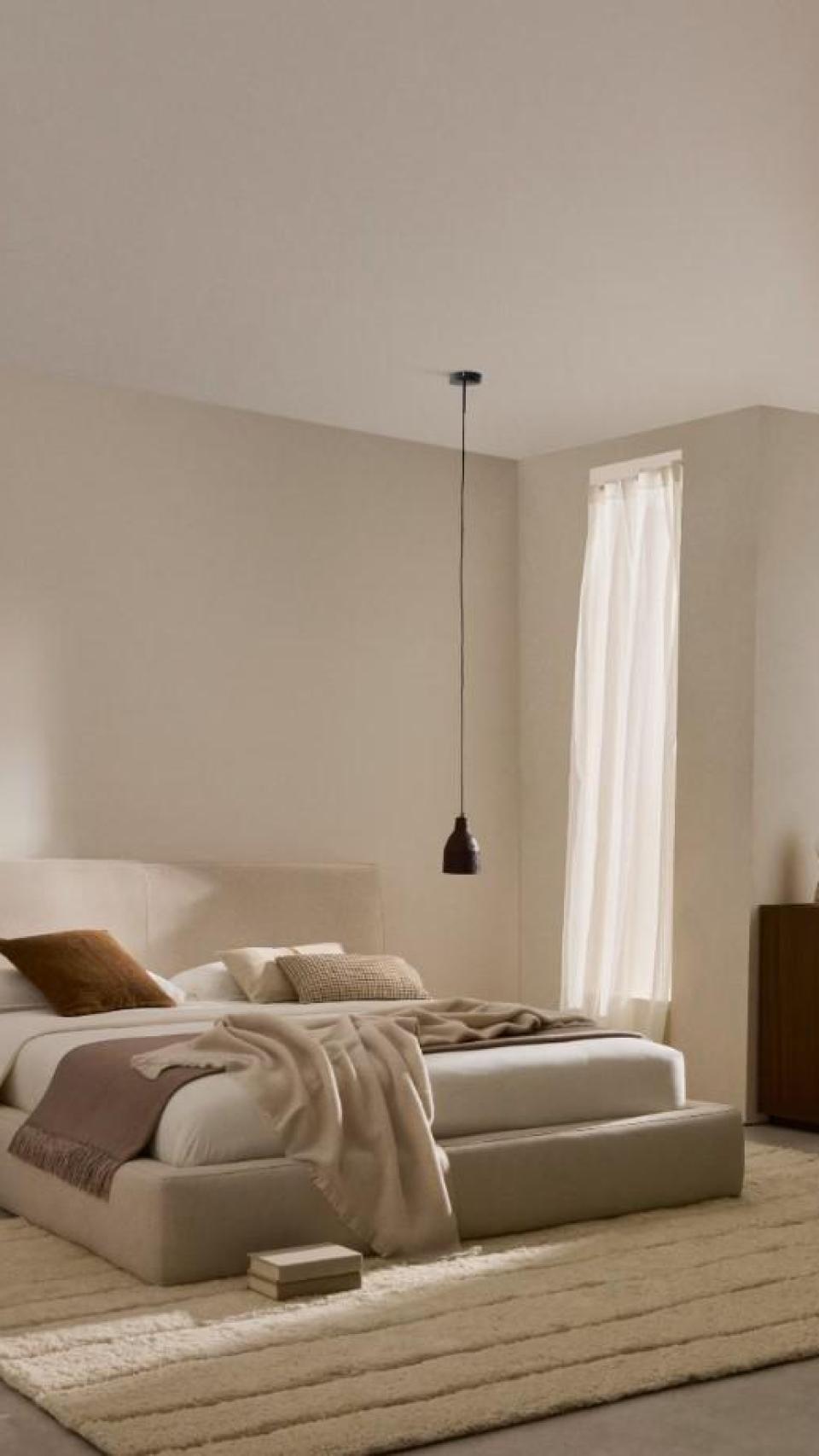 Habitación inspirada en los principios del feng shui. Por Kave Home.