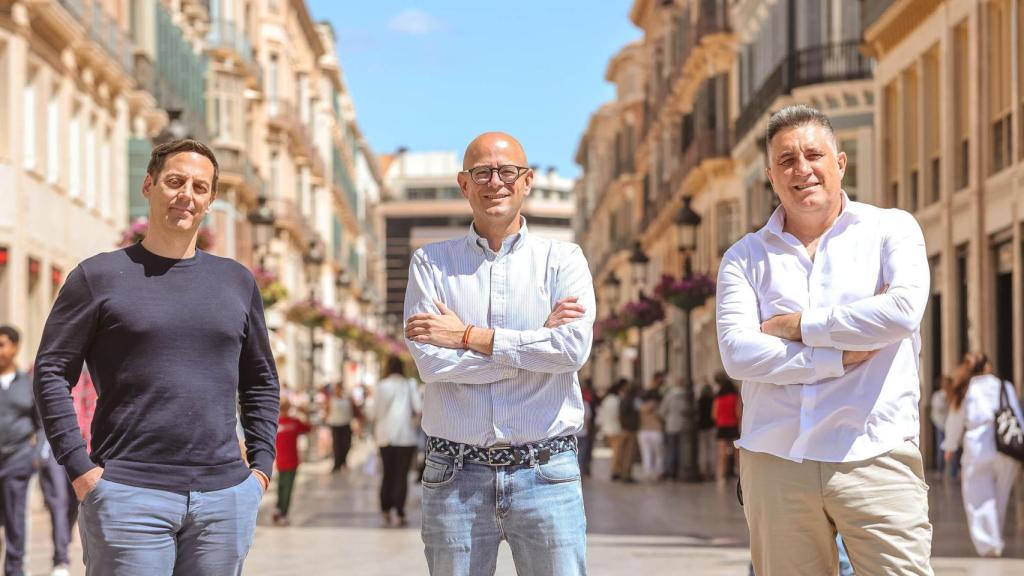Responsables de la 'startup' malagueña Aliqindoi en la calle Larios.