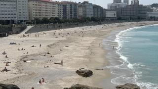 Playa de Orzán este mediodía.