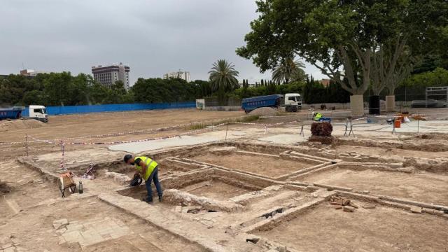 Obras del futuro jardín Trini Simó en Valencia. EP