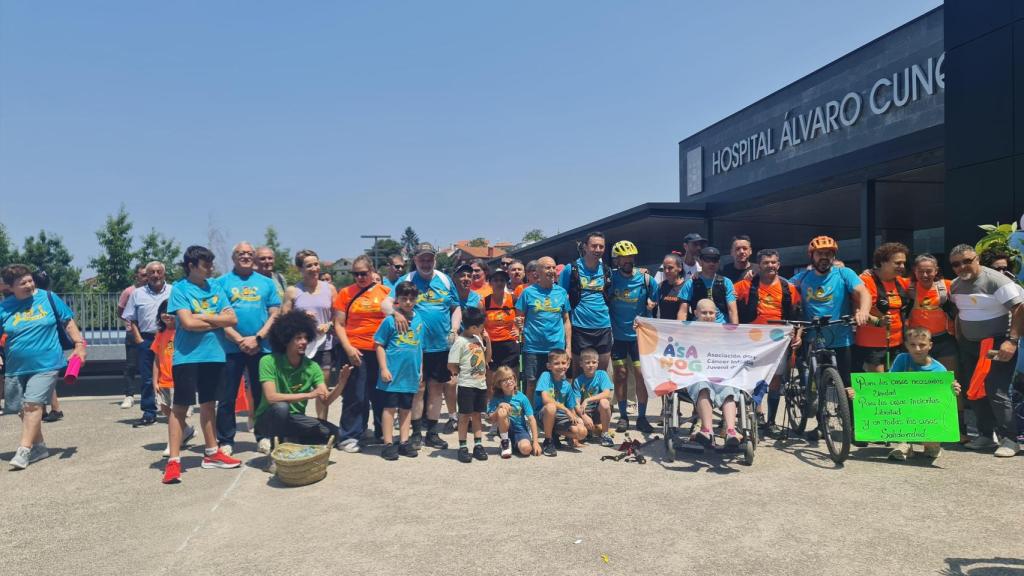 El Álvaro Cunqueiro de Vigo recibe a los participantes del reto solidario 120 kilómetros de ilusión