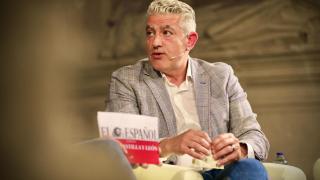 El vicepresidente 3º de la Federación Regional de Municipios y Provincias de Castilla y León y alcalde de San Miguel de Bernuy, José María Bravo, durante su intervención en el foro 'Desafíos municipales en Castilla y León: envejecimiento, inmigración y sostenibilidad', este lunes