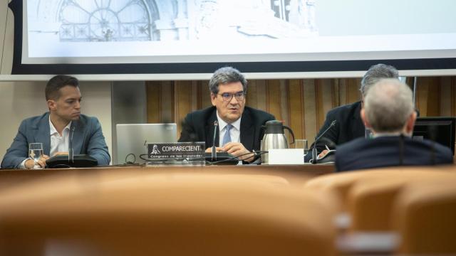 José Luis Escrivá, Gobernador del Banco de España, durante su comparecencia en el Congreso.