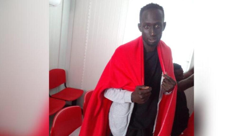 Abdou, tras ser rescatado por Salvamento Marítimo en aguas cercanas a Lanzarote.