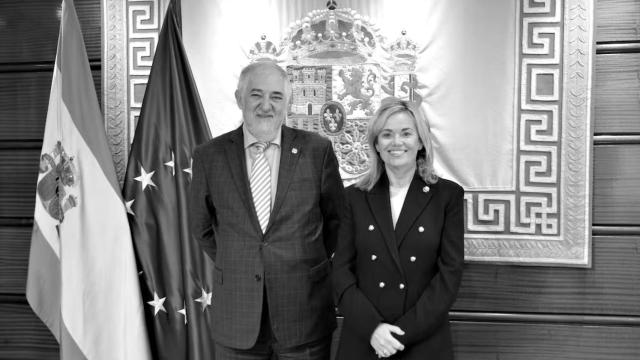 Inmaculada Montalbán junto a Candido Conde-Pumpido.