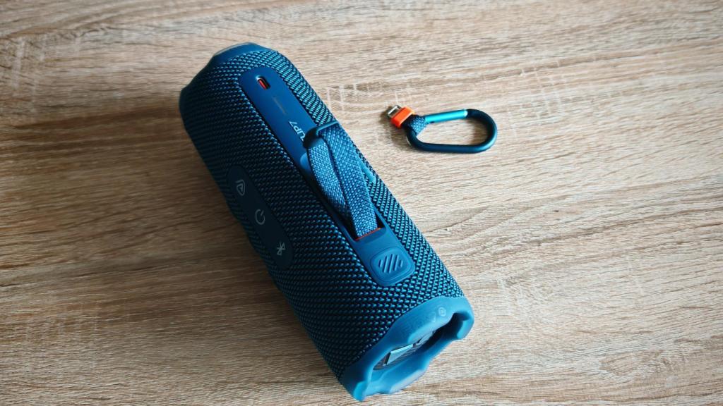 Los accesorios del sistema PushLock del JBL Flip 7