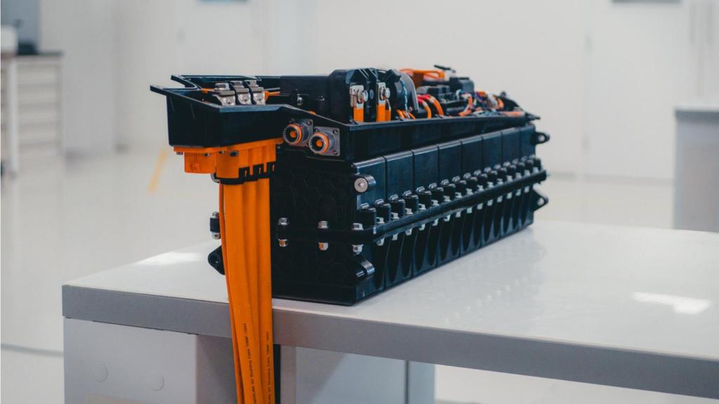 Una de las baterías fabricadas por RLM Group