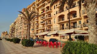 Apartamentos turísticos en Port Saplaya, en Valencia.