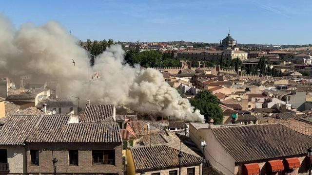 Vivienda okupada que se incendió en la calle Zarzuela.