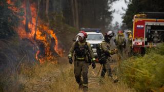 Imagen de un incendio forestal en Galicia.