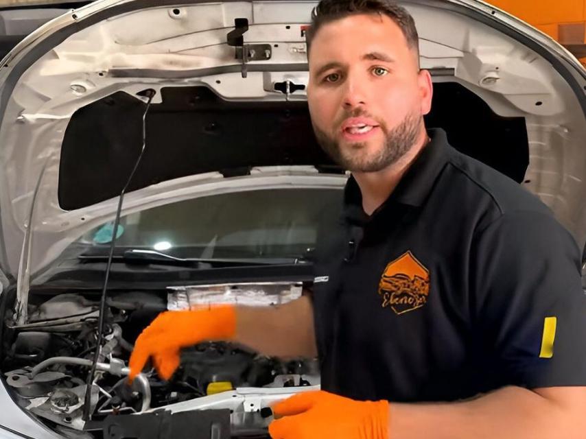 Juan José, mecánico desde las redes sociales.