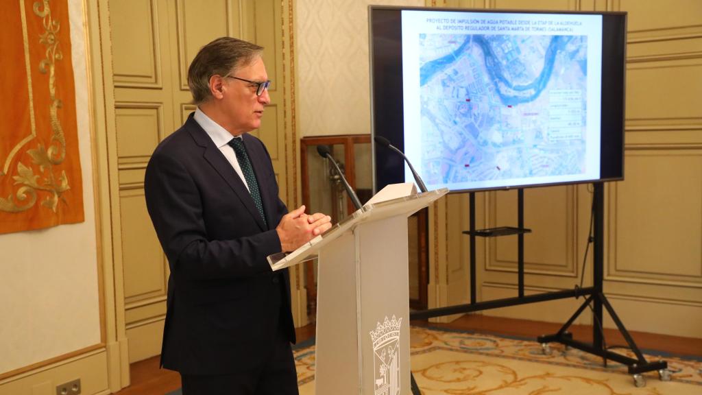 El alcalde de Salamanca, Carlos García Carbayo