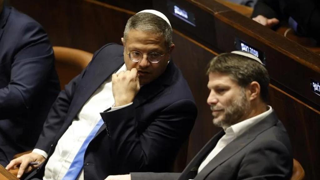 Itamar Ben-Gvir y Bezalel Smotrich, en la Knesset, el Parlamento de Israel.