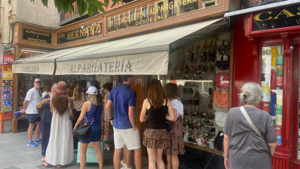 Una cola en Casa Hernanz