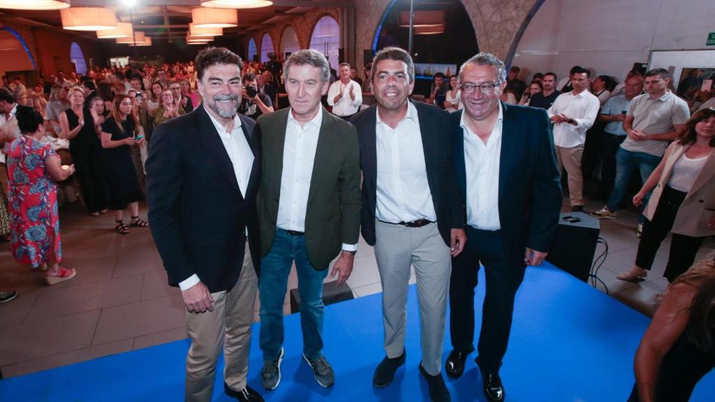 Luis Barcala, Alberto Núñez Feijóo, Carlos Mazón y Toni Pérez, en Alicante.