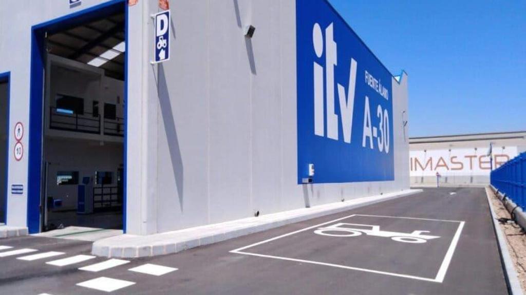 El mito sobre la ITV que muchos creen en España: tu coche podría acabar fuera de circulación aunque la tengas