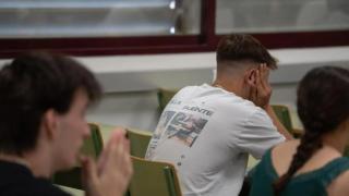 Un alumno afectado por la dana, ante la nota de los exámenes de la PAU: Si no apruebo, fracaso en la vida.