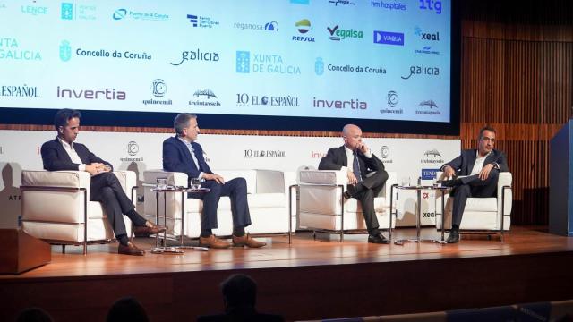 Mesa redonda 'Energías Renovables' del  jornada del IV Foro Económico Español en Galicia 'La Galicia que viene'.