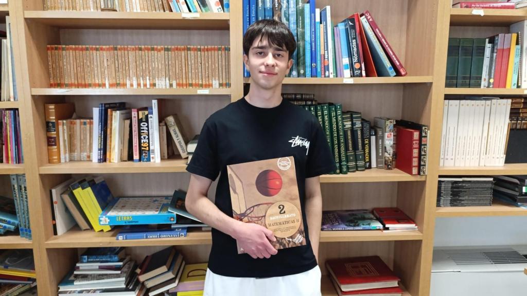 Eduardo López posa durante la entrevista con EL ESPAÑOL en el Colegio Montepinar.