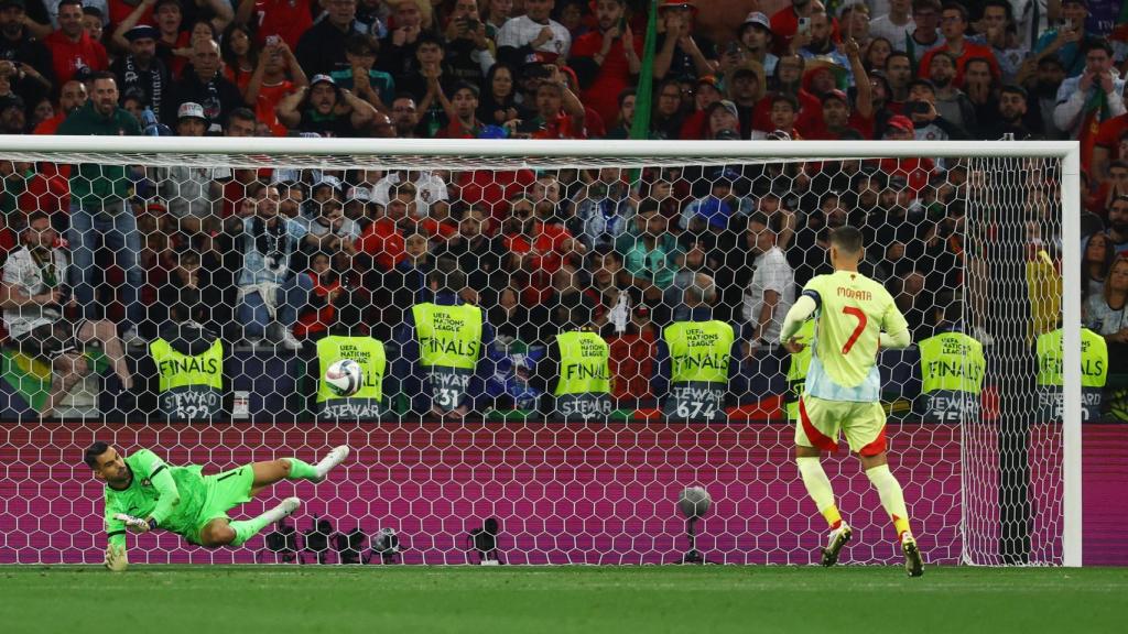 Morata falla el penalti contra Portugal.